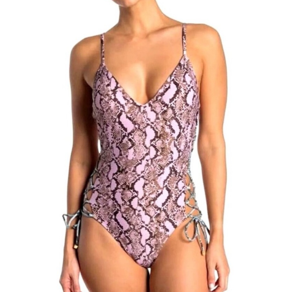 🆕RACHEL ROY LACED SIDE ONE PIECE, Size S